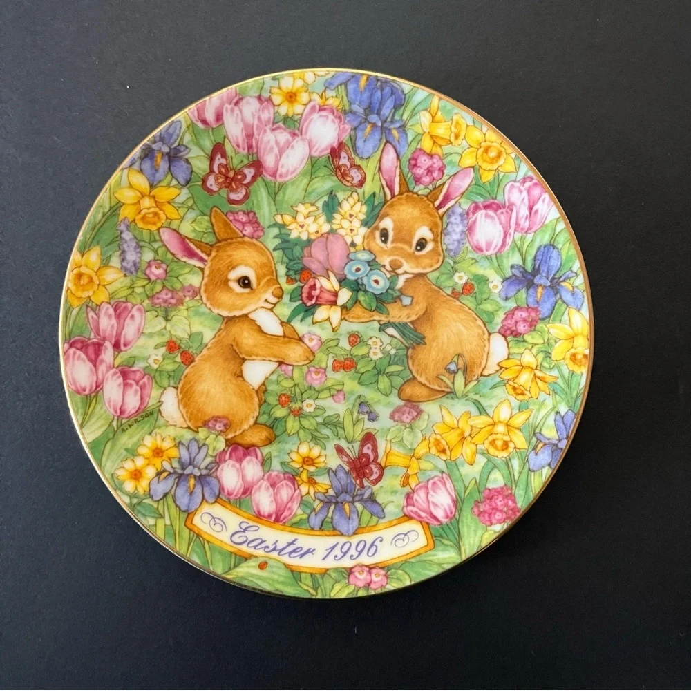 Vintage 22K‎ Gold Trimmed Avon Collectible Easter Porcelain Plates 1991-1996
